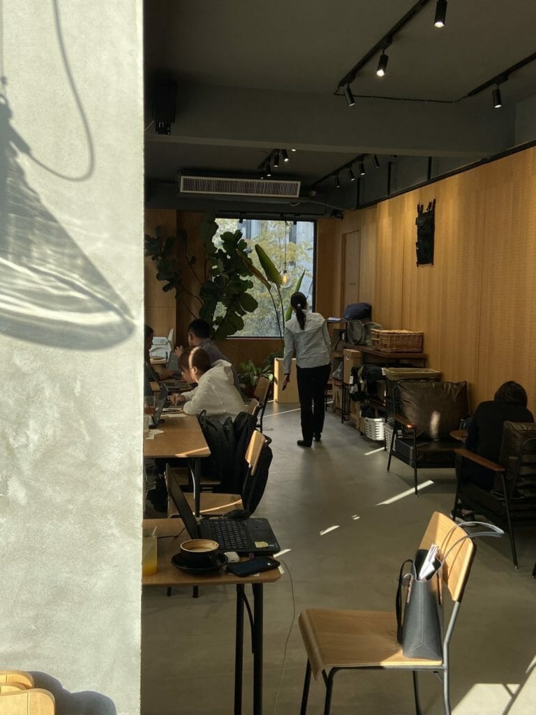 Zeller coffee 宅樂咖啡–台中南屯店 不限時有插座咖啡廳 日本設計團隊 雙層高質感系咖啡廳 18