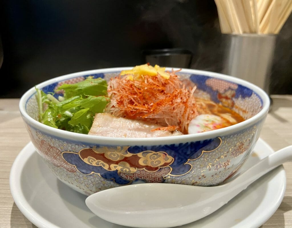 【烹星】勝王拉麵中央廚房!必點巨大蟹肉棒、鮑魚，台北必吃乾物系清湯拉麵 7