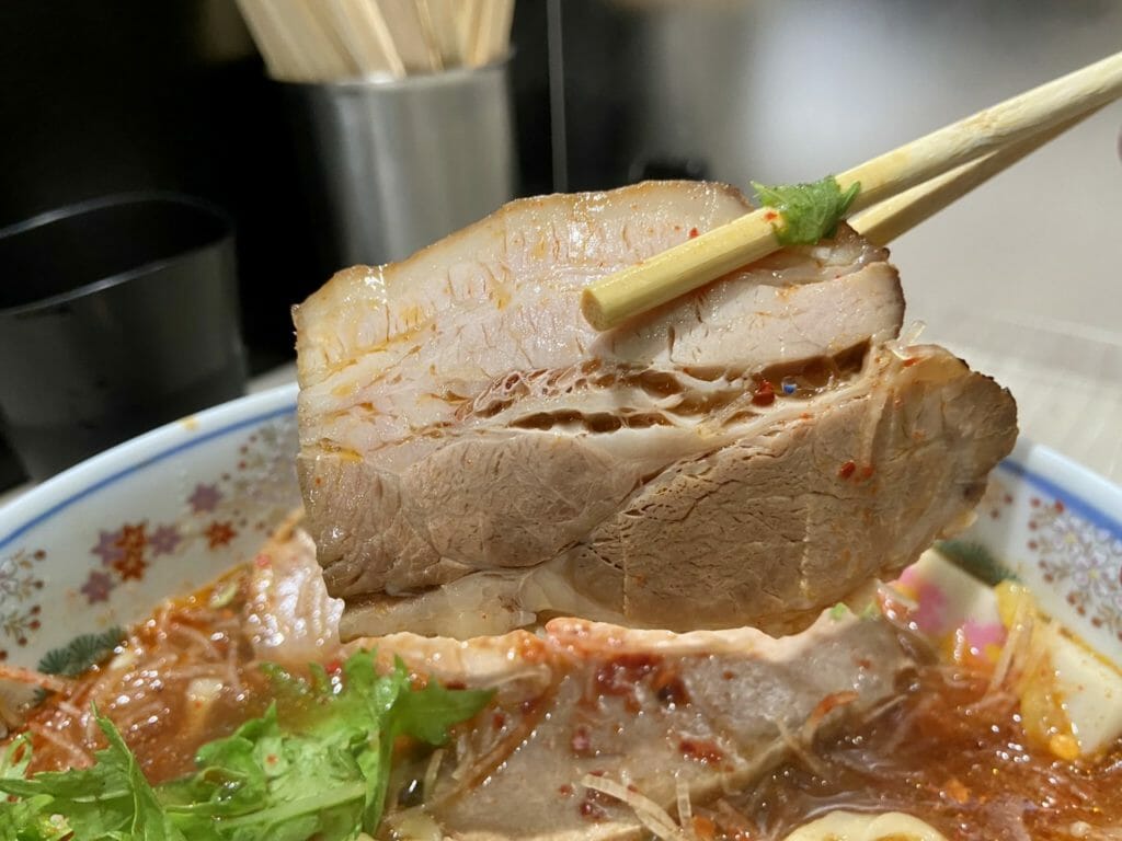 【烹星】勝王拉麵中央廚房!必點巨大蟹肉棒、鮑魚，台北必吃乾物系清湯拉麵 10