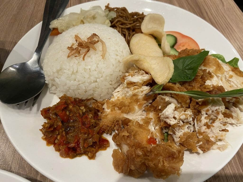 《Chandu 讚都》必吃台北道地印尼料理！經典印尼蝦醬炒飯、花生醬沙爹串只要百元就能吃到的傳統印尼美食！ 16
