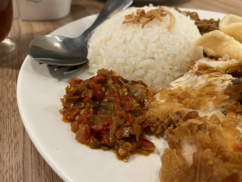 《Chandu 讚都》必吃台北道地印尼料理!經典印尼蝦醬炒飯、花生醬沙爹串只要百元就能吃到的傳統印尼美食! 17 《Chandu 讚都》必吃台北道地印尼料理!經典印尼蝦醬炒飯、花生醬沙爹串只要百元就能吃到的傳統印尼美食! 17