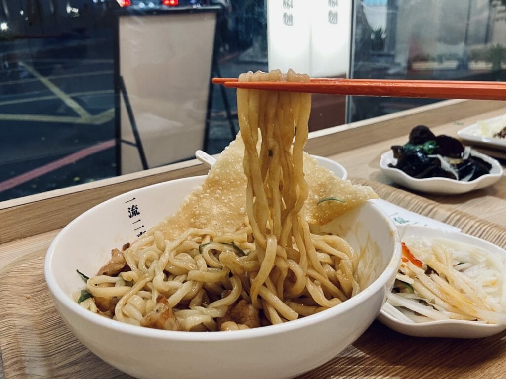 台北中山《一流二事素椒麵 1624 Noodle Bar》菜單有我愛吃的火燒蝦、川味經典素椒麵！ 18
