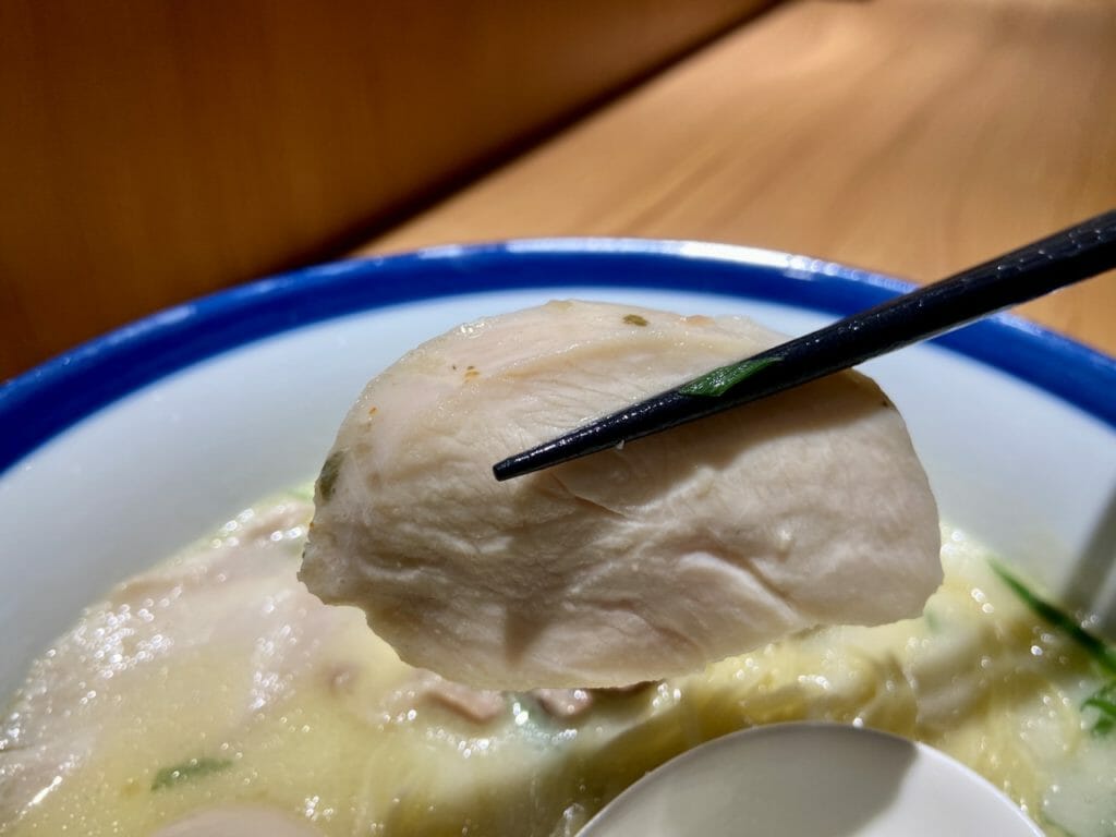 台北中山站《池音雞白湯拉麵》必吃渾濃雞白湯拉麵！湯頭帶有微香奶油味、舒肥雞超嫩 12